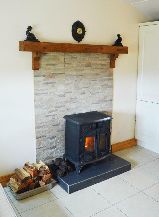 Biddys Cottage Culdaff Exterior photo